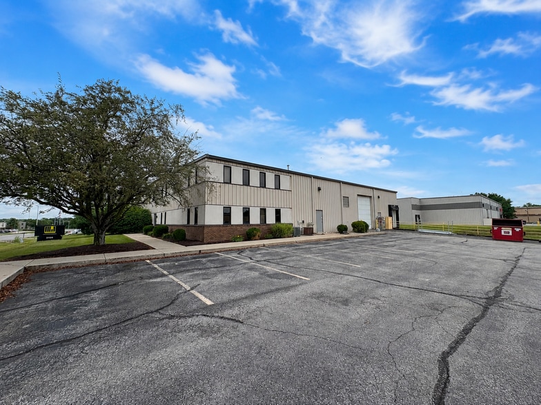 3106 Independence Dr, Fort Wayne, IN for lease - Building Photo - Image 1 of 12