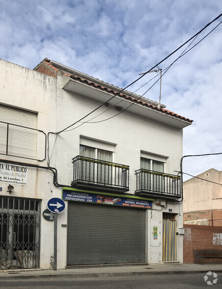 Calle Pez, 24, Campo Real, Madrid for lease - Primary Photo - Image 1 of 2