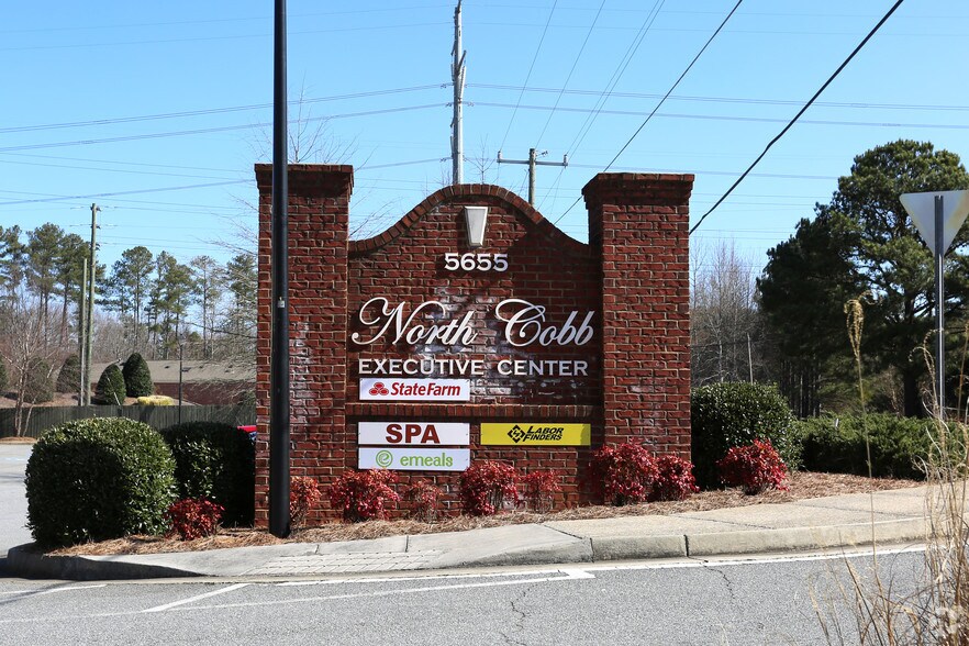 5655 Lake Acworth Dr NW, Acworth, GA for lease - Building Photo - Image 3 of 26