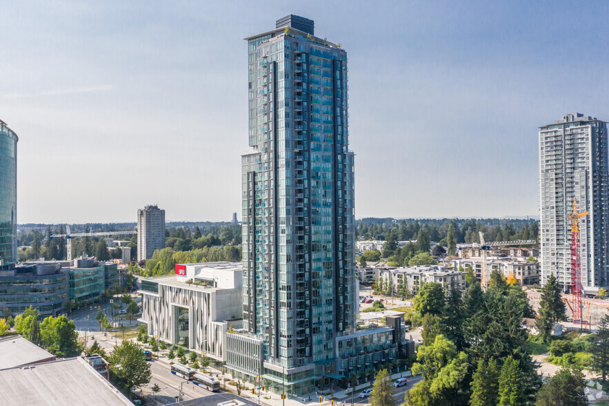 10299 University Dr, Surrey, BC à vendre - Photo du bâtiment - Image 3 de 3