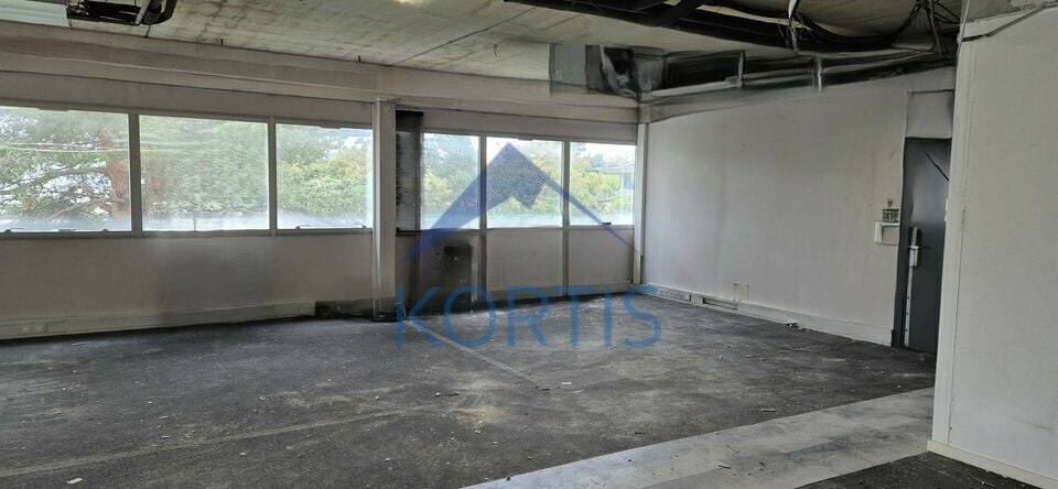 11 Rue Edison, Bron for lease - Interior Photo - Image 2 of 4