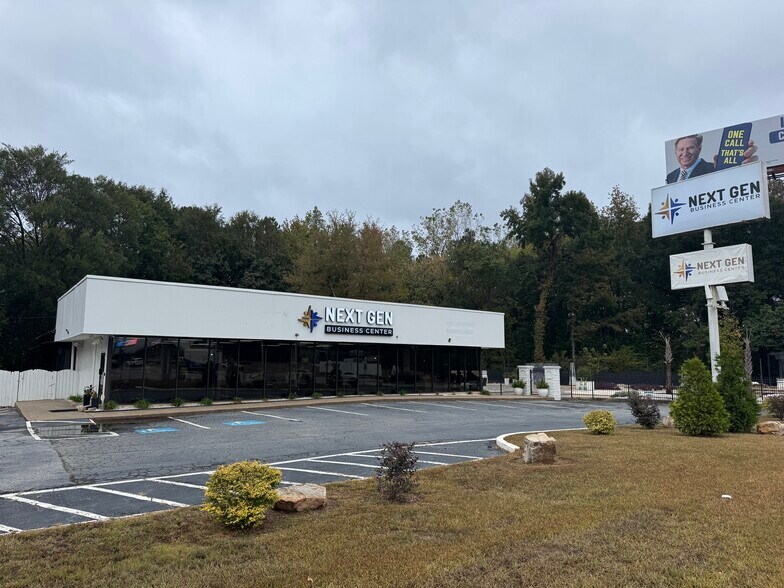 6100 Peachtree Industrial Blvd, Atlanta, GA à louer - Photo du bâtiment - Image 2 de 18