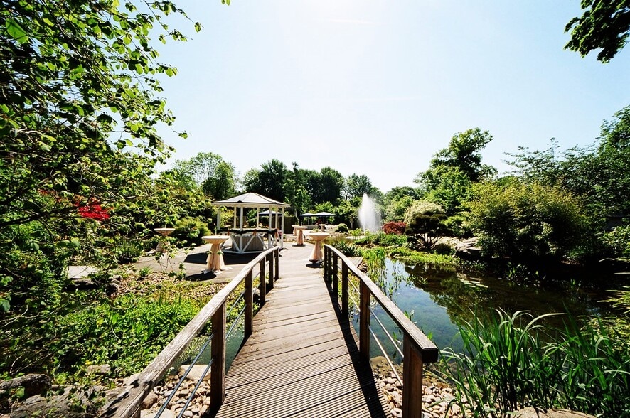  à vendre - Photo du bâtiment - Image 3 de 10