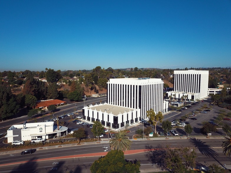 1440 N Harbor Blvd, Fullerton, CA for lease - Building Photo - Image 2 of 24