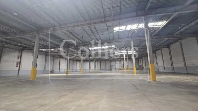 Avenue Ferdinand Magellan, Miramas for lease - Interior Photo - Image 1 of 7