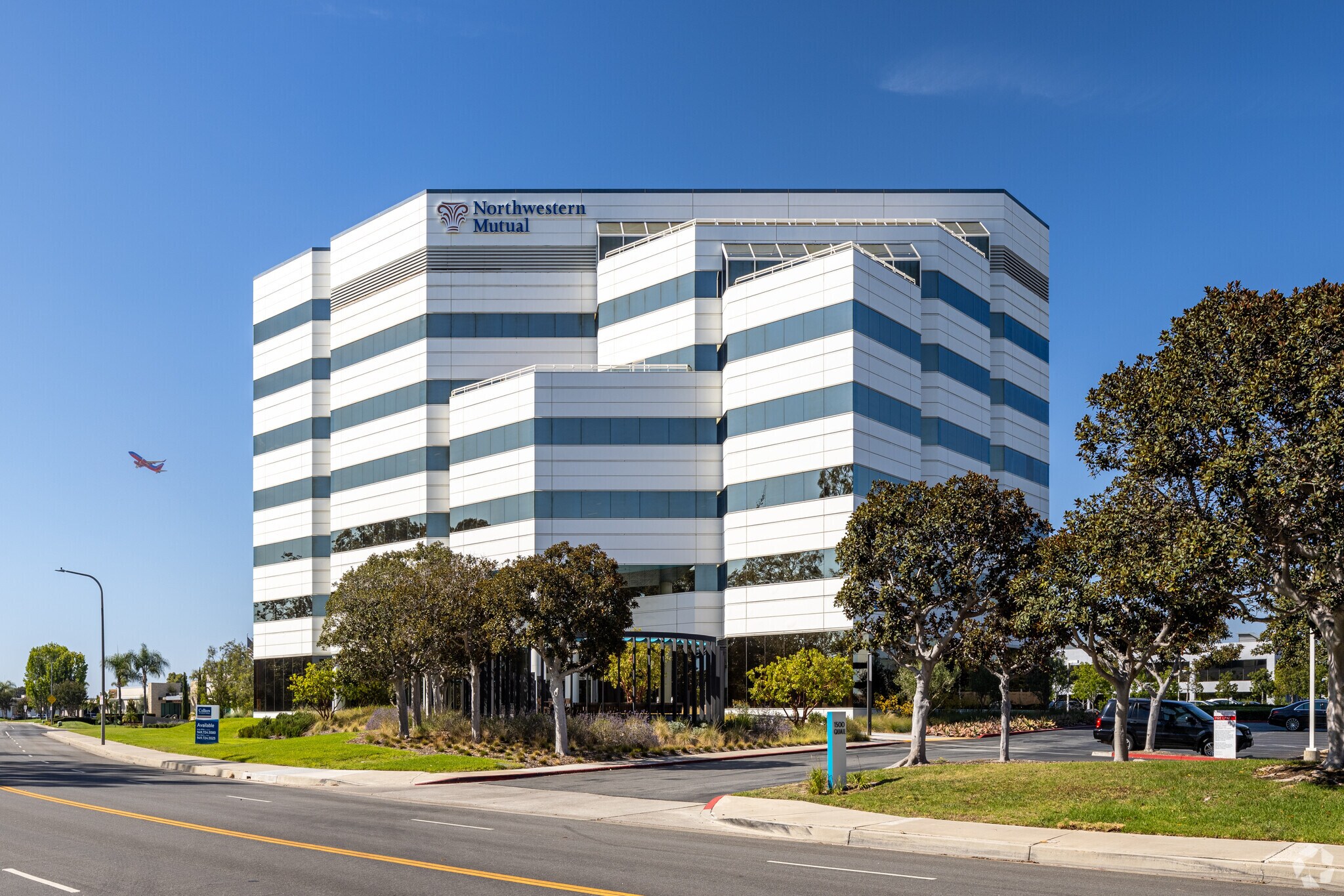 1500 Quail St, Newport Beach, CA à louer Photo du bâtiment- Image 1 de 12