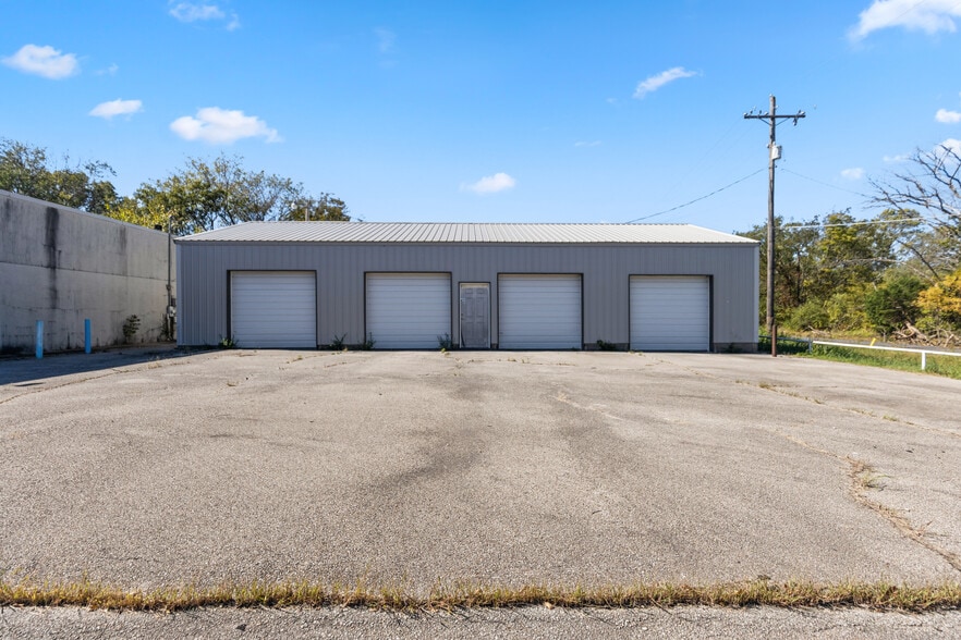 347 N Ash St, Nowata, OK for sale - Building Photo - Image 2 of 14