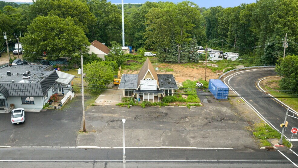 2060 Highway 35, South Amboy, NJ à vendre - Photo du bâtiment - Image 2 de 14