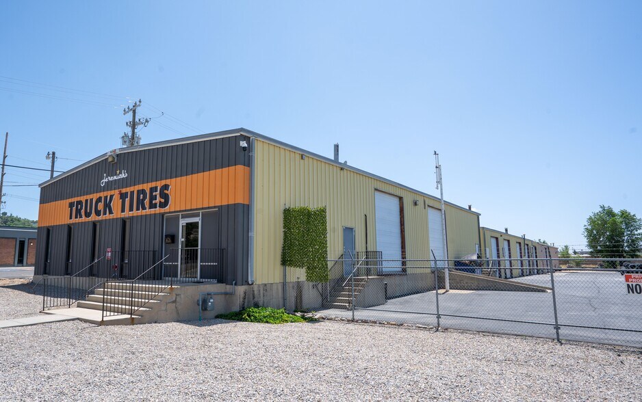 425 W 800 N, Salt Lake City, UT à vendre - Photo du bâtiment - Image 2 de 14