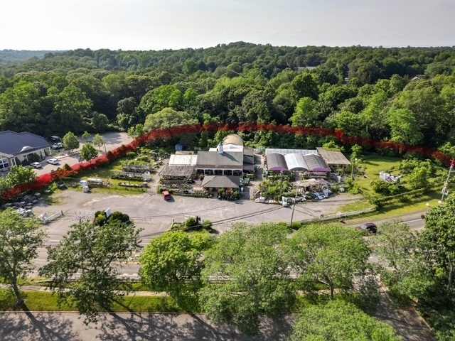 559 N Country Rd Rt, Saint James, NY for sale Primary Photo- Image 1 of 2