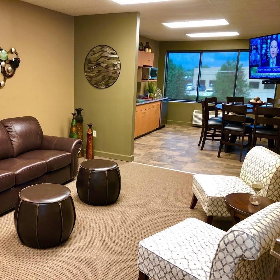 2940 Hebron Park Dr, Hebron, KY for lease Interior Photo- Image 1 of 6