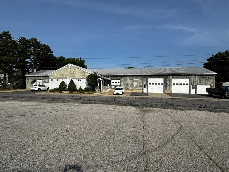 14 Morris St, Sanford, ME for sale - Building Photo - Image 3 of 25