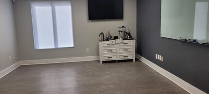 6047 Frantz Rd, Dublin, OH for lease Interior Photo- Image 2 of 8