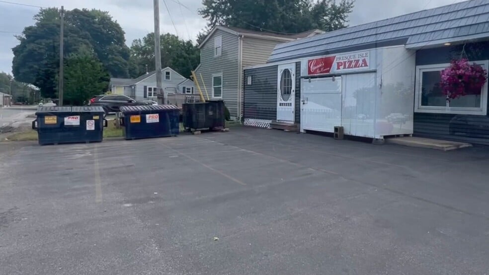 3150 W 32nd St, Erie, PA à vendre - Vidéo sur l’inscription commerciale - Image 2 de 16