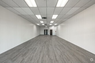 2218-2298 S Garey Ave, Pomona, CA à louer Photo intérieure- Image 2 de 6