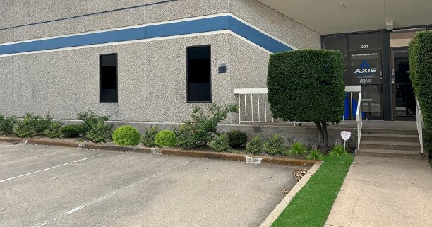 More details for 2001 108th St, Grand Prairie, TX - Flex for Lease