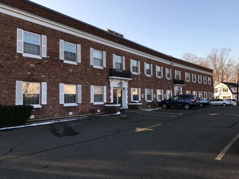 149-153 East Ave, Norwalk, CT for lease - Building Photo - Image 2 of 17