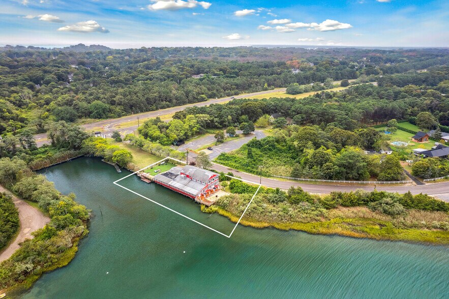 5 Inlet Rd W, Southampton, NY à louer - Aérien - Image 2 de 26