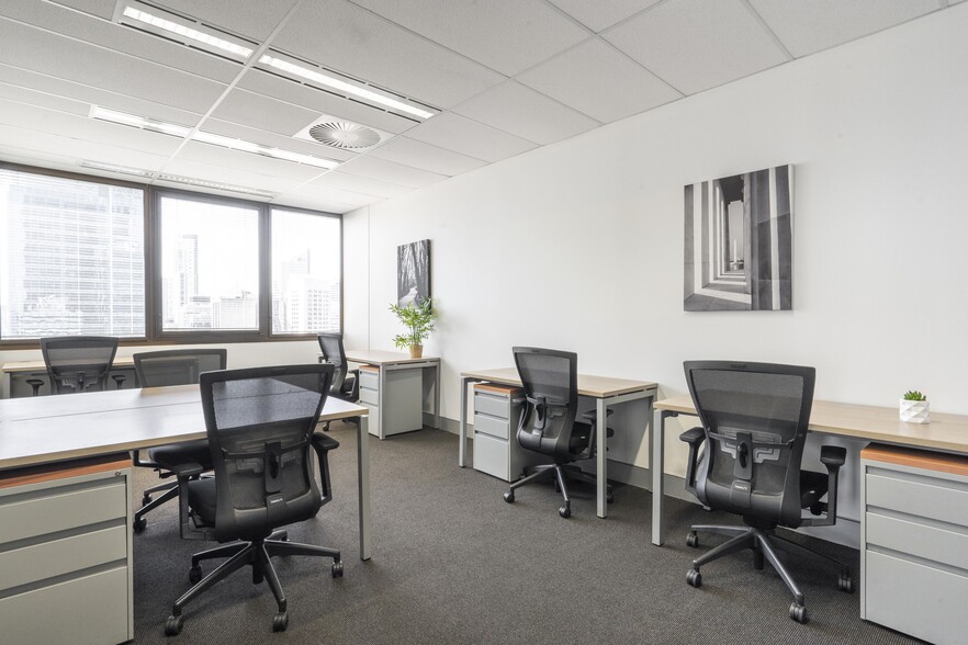 High St, Potters Bar for lease - Interior Photo - Image 1 of 10