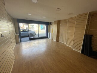 Plus de détails pour 81 Berry Ln, Longridge - Commerce de détail à louer