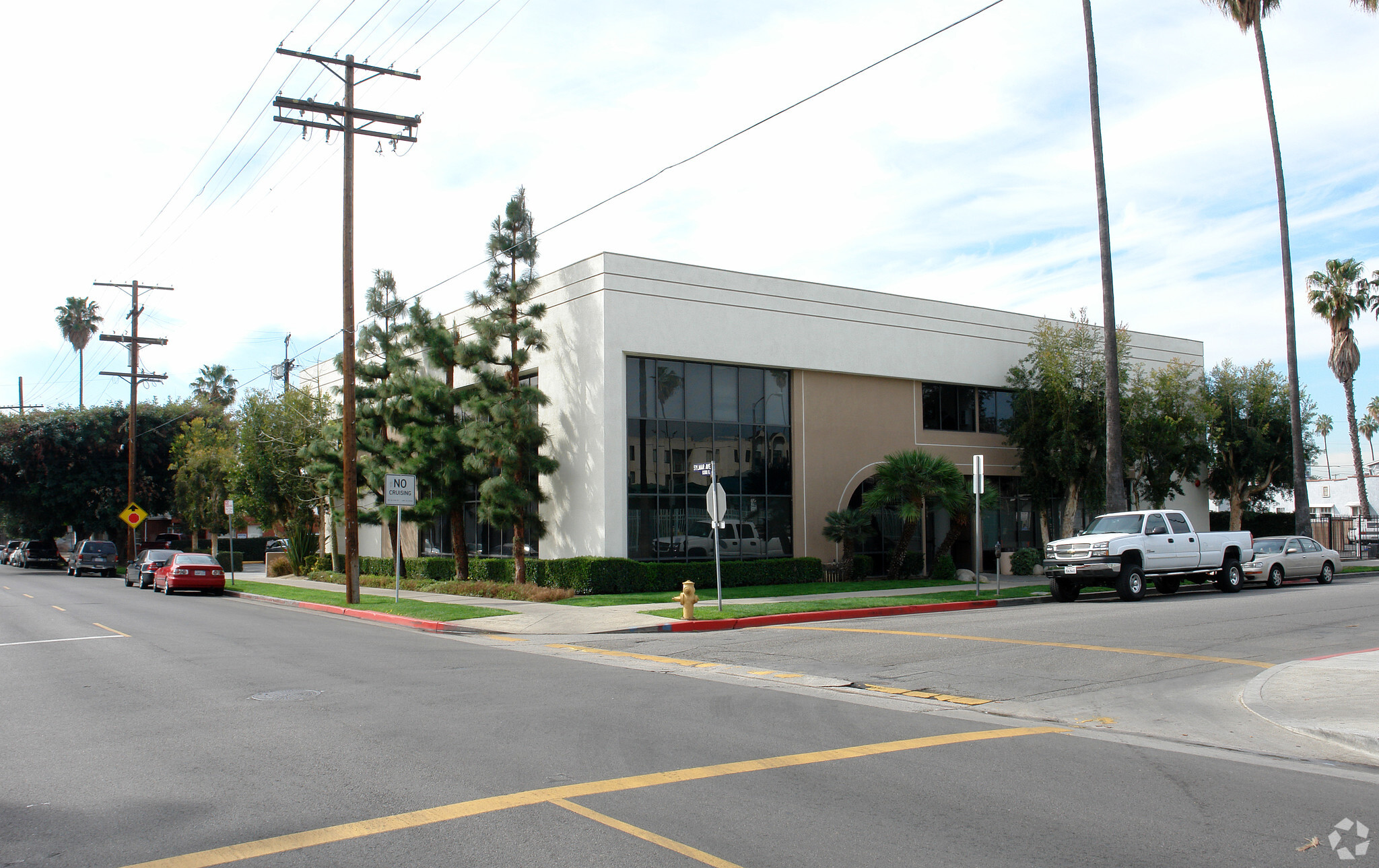 14402 Haynes St, Van Nuys, CA for sale Primary Photo- Image 1 of 1