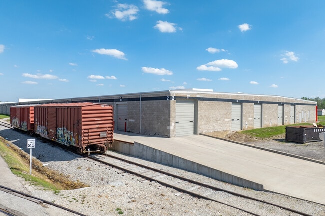 Plus de détails pour 18 Allison Dr, Shelby, OH - Industriel à louer