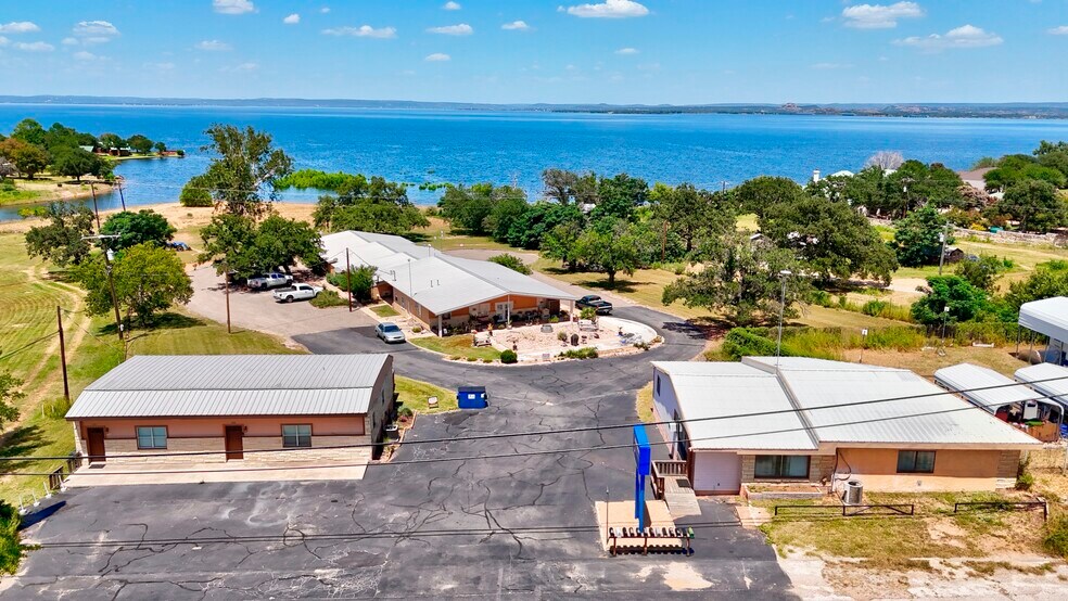 930 Ranch Road 261, Buchanan Dam, TX à vendre - Photo du bâtiment - Image 3 de 29