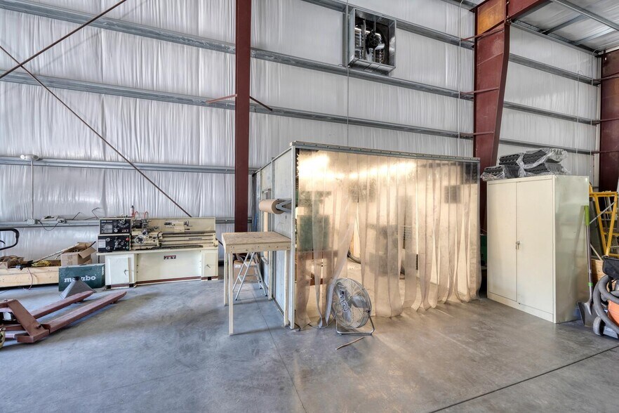 3663 Southland Dr, Flowery Branch, GA à vendre - Photo intérieure - Image 3 de 52