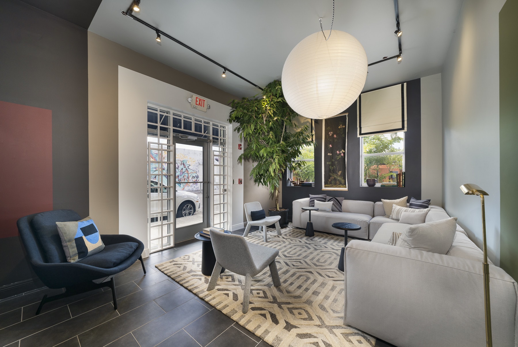 804 NW 21st Ter, Miami, FL for lease Lobby- Image 1 of 10