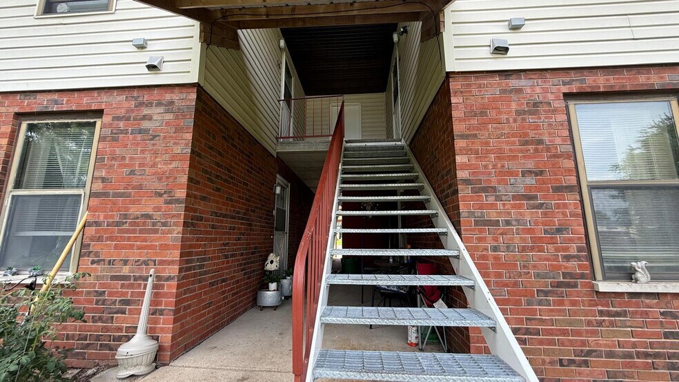 818 6th St, Carrollton, IL à vendre - Photo du bâtiment - Image 2 de 5