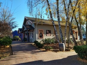 317 NW Gilman Blvd, Issaquah, WA à louer Photo intérieure- Image 1 de 3
