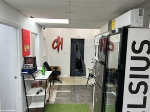 3542-3590 Lawson Blvd, Oceanside, NY for lease Interior Photo- Image 2 of 6