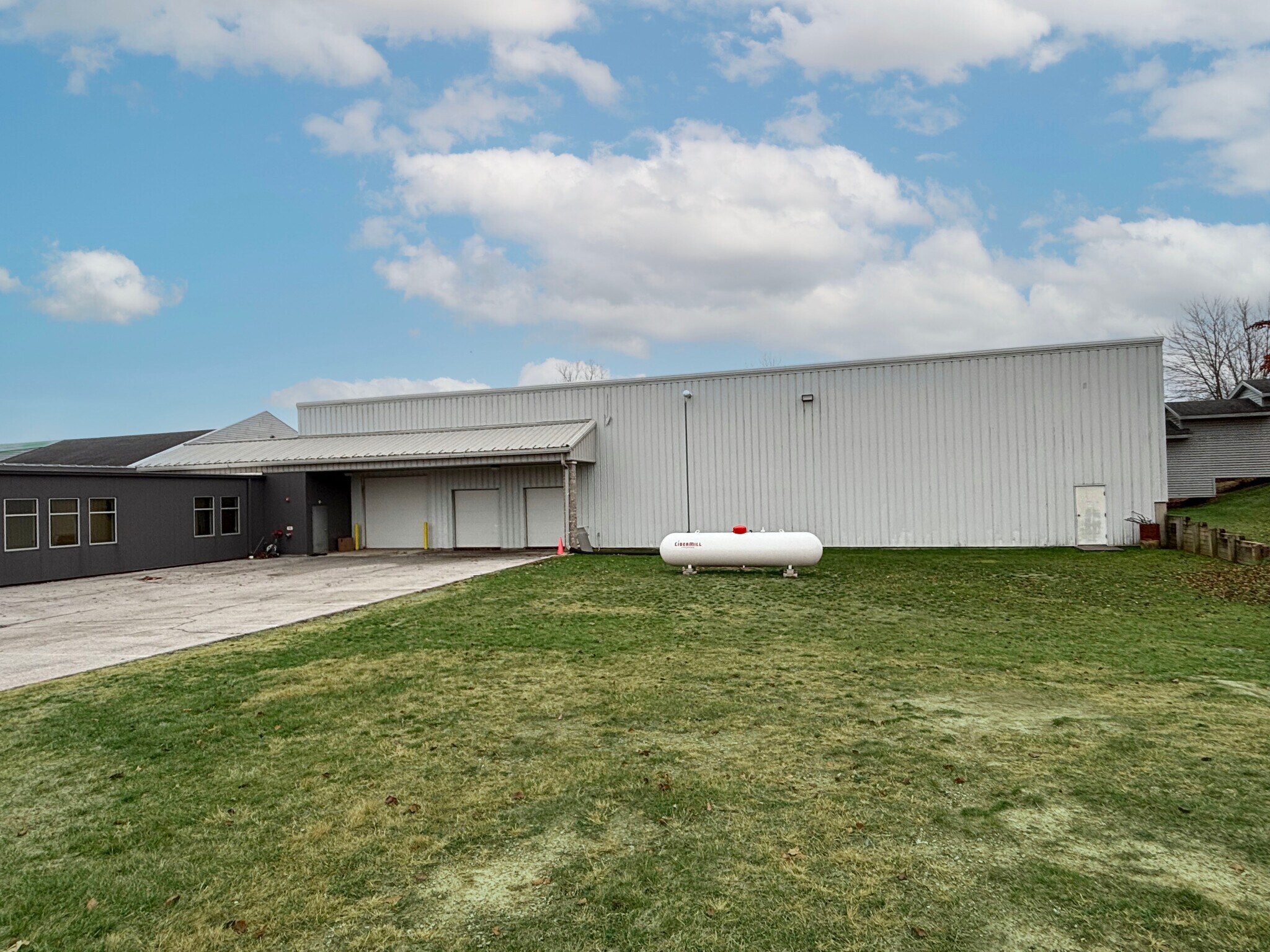 5335 Bass Rd, Fort Wayne, IN for lease Building Photo- Image 1 of 9