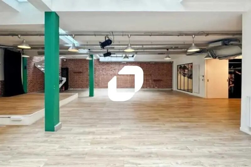 Office in Levallois-Perret for lease - Building Photo - Image 3 of 10