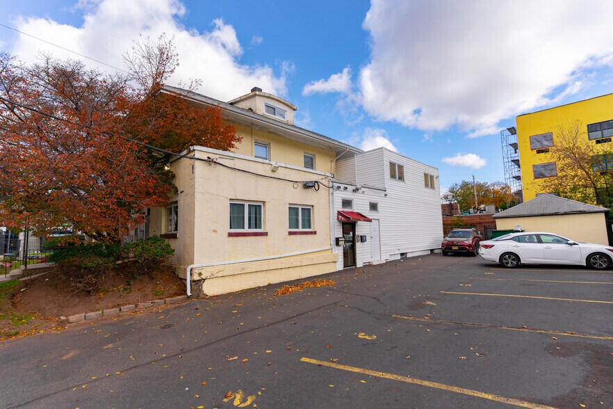 714-720 Broadway, Paterson, NJ à vendre - Photo du bâtiment - Image 2 de 22