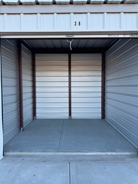 213 Kearney St, Kimball, NE à vendre - Photo du bâtiment - Image 2 de 5