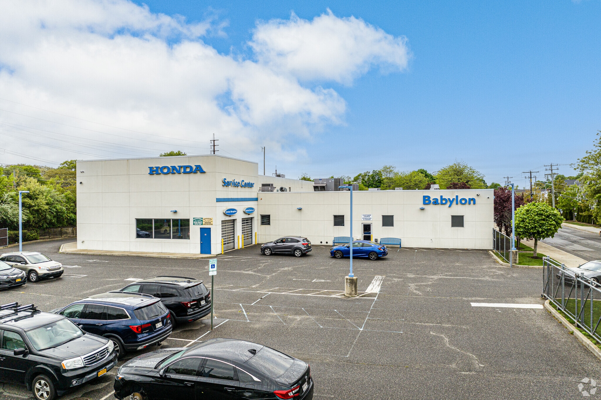 80-110 Evergreen St, Babylon, NY à louer Photo du bâtiment- Image 1 de 10