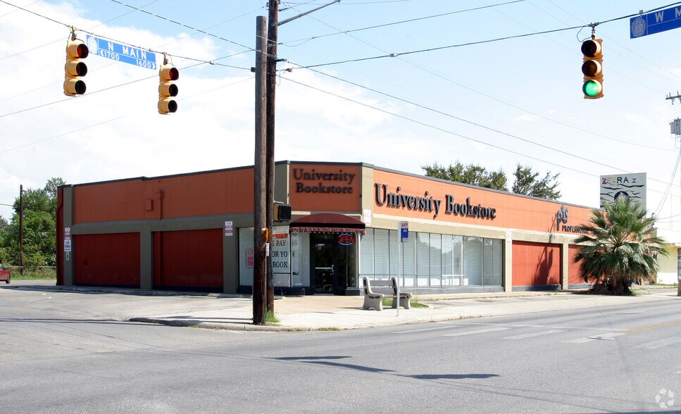 1612-1616 N Main Ave, San Antonio, TX à louer - Photo du bâtiment - Image 2 de 2