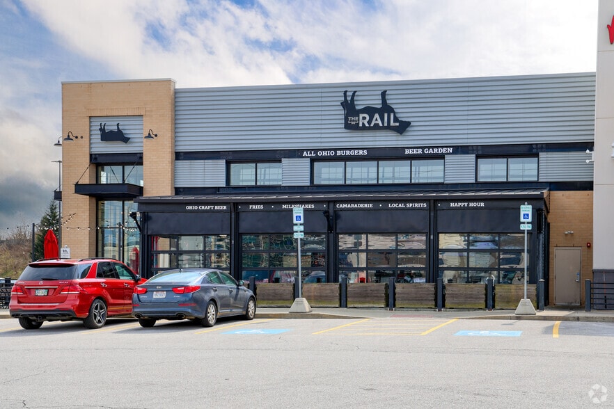 17887-18315 Southpark Ctr, Strongsville, OH for lease - Building Photo - Image 3 of 7