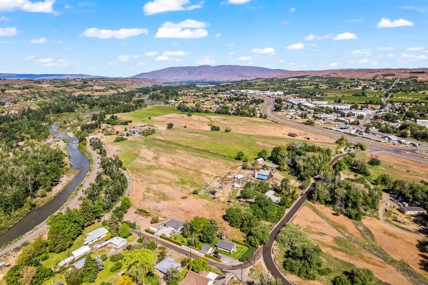 NKA McCormick Road, Yakima, WA for sale - Primary Photo - Image 1 of 12