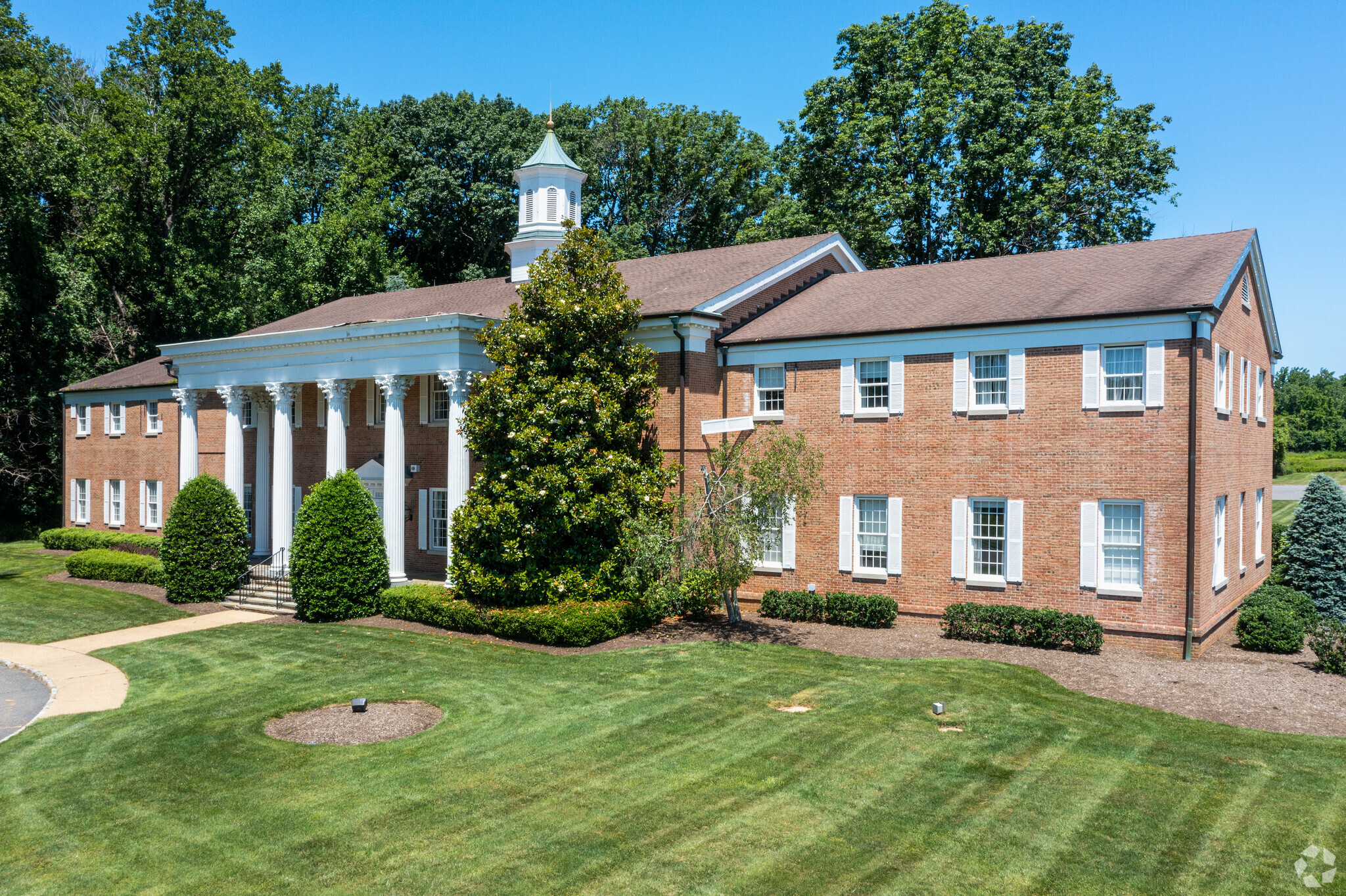 15 Main St, Holmdel, NJ à vendre Photo principale- Image 1 de 1