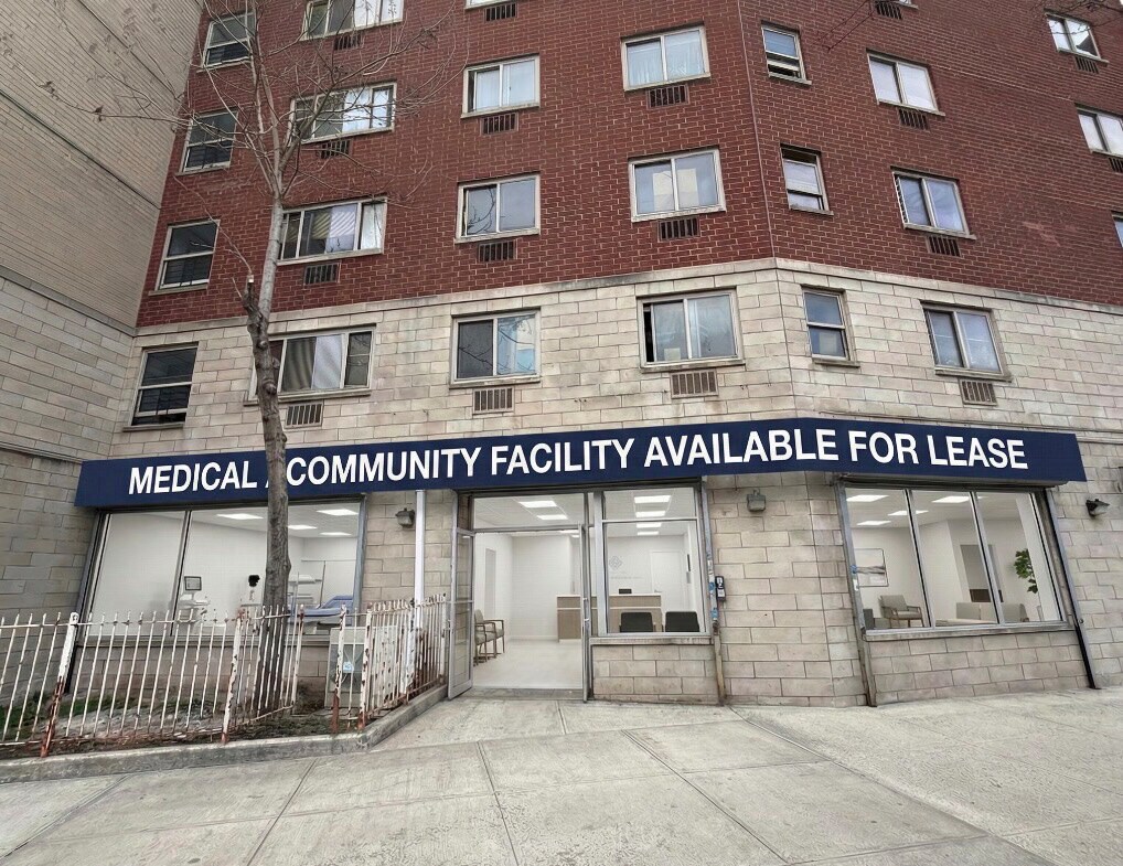 1926 Crotona Pky, Bronx, NY for lease Primary Photo- Image 1 of 4