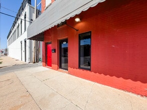 120 S Rock Island Ave, El Reno, OK for lease Interior Photo- Image 2 of 12
