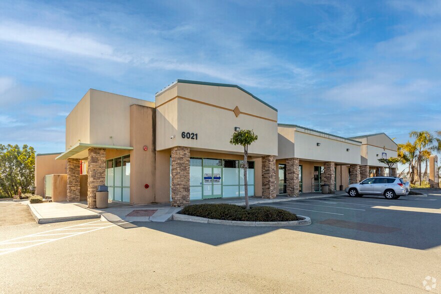 6021 Business Center Ct, San Diego, CA à vendre - Photo principale - Image 1 de 3