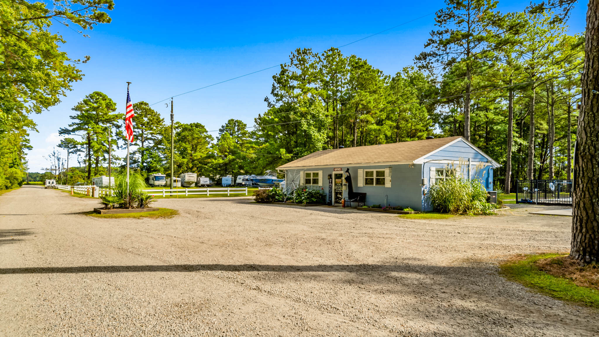 3257 Colechester Rd, Virginia Beach, VA à vendre Photo du b timent- Image 1 de 6