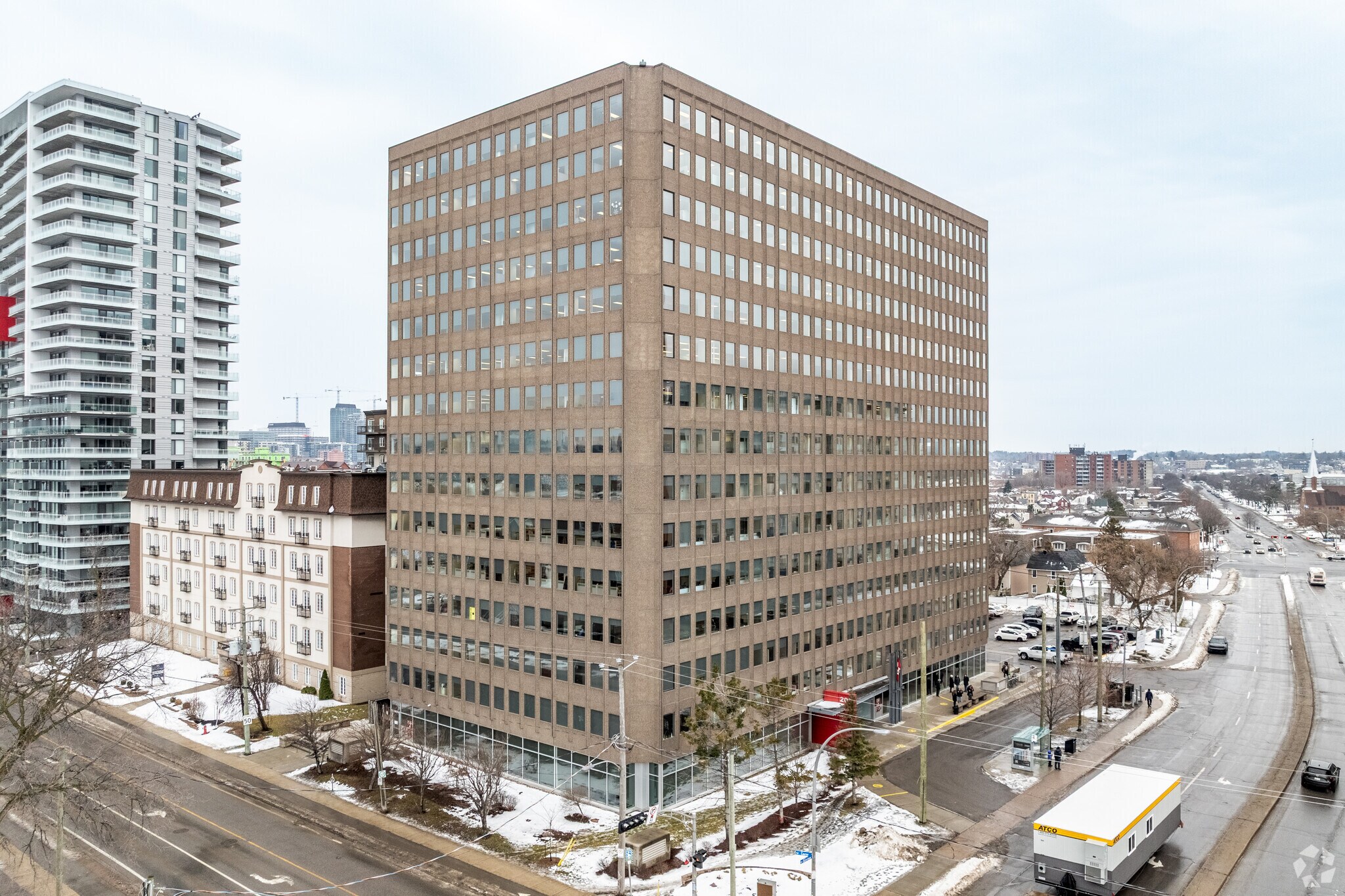 200 Boul Sacré-Coeur, Gatineau, QC for sale Primary Photo- Image 1 of 1