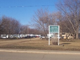 Plus de détails pour 600 Greenwood Ave, Tracy, MN - Multi-résidentiel à vendre