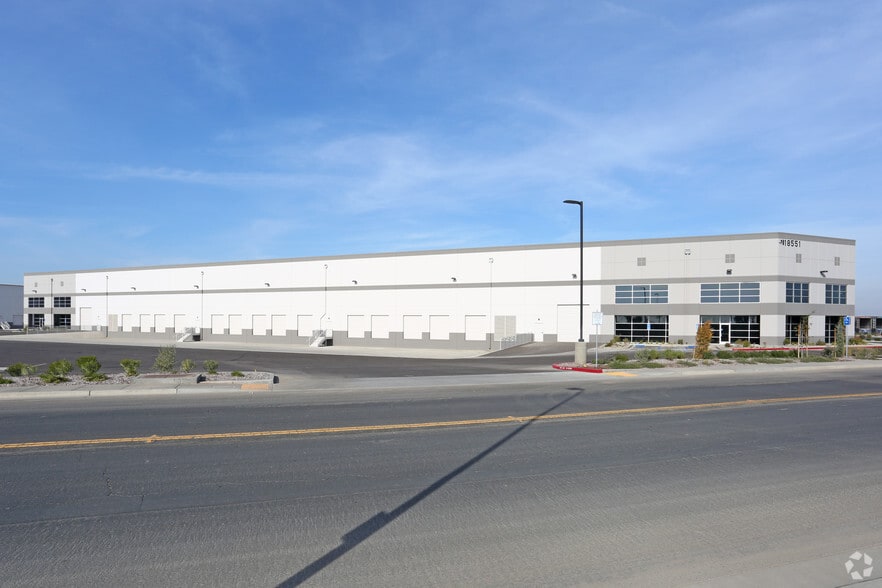 18551 Christopher Way, Lathrop, CA for lease - Building Photo - Image 3 of 4