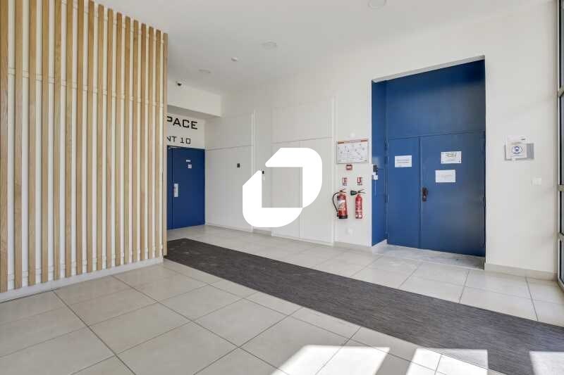 Bureau dans Gennevilliers à louer - Hall d’entrée - Image 2 de 14