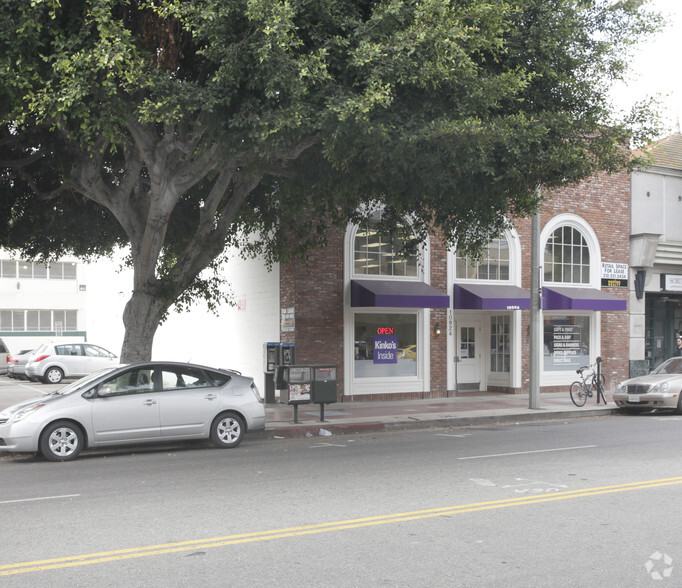 10924 Weyburn Ave, Los Angeles, CA for sale - Primary Photo - Image 1 of 1